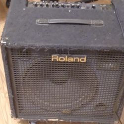 KC-550 Roland Stereo Mixing Keyboard Amplifier