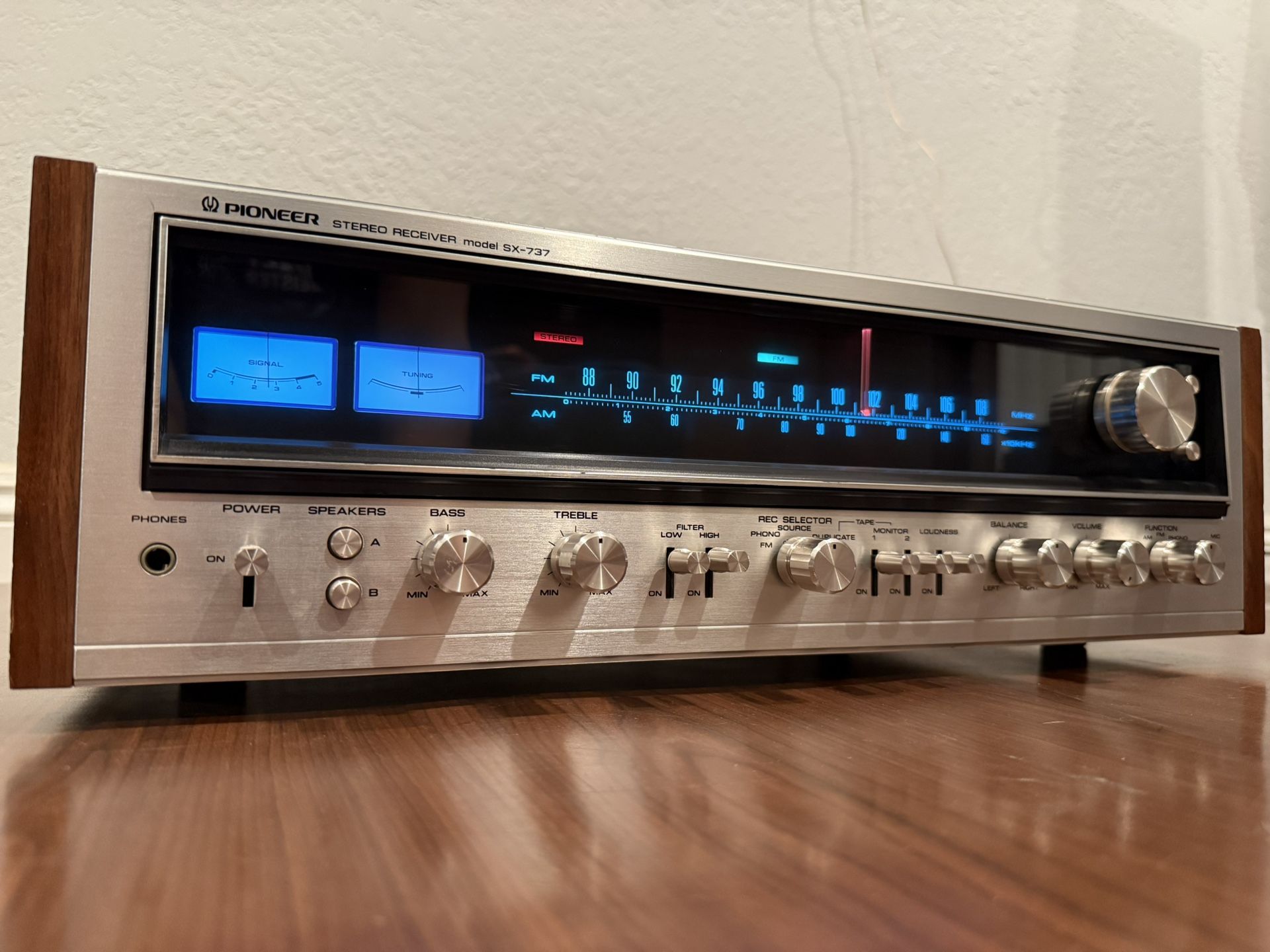 PIONEER SX-737 Stereo Receiver 