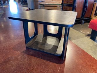 Sculpted Three Sided End Table