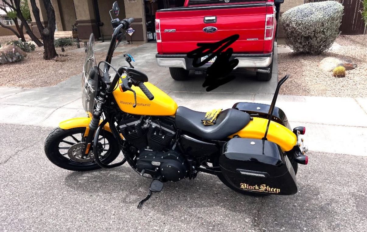 2011 Harley Davidson 883 Iron