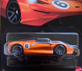 Hot Wheels silver series Exotics McClaren Elva