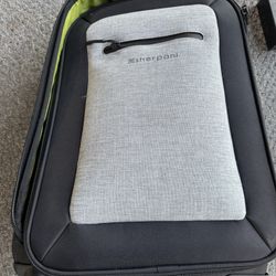 Sherpani Latitude Luggage