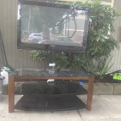 Tv + Tv Stand 