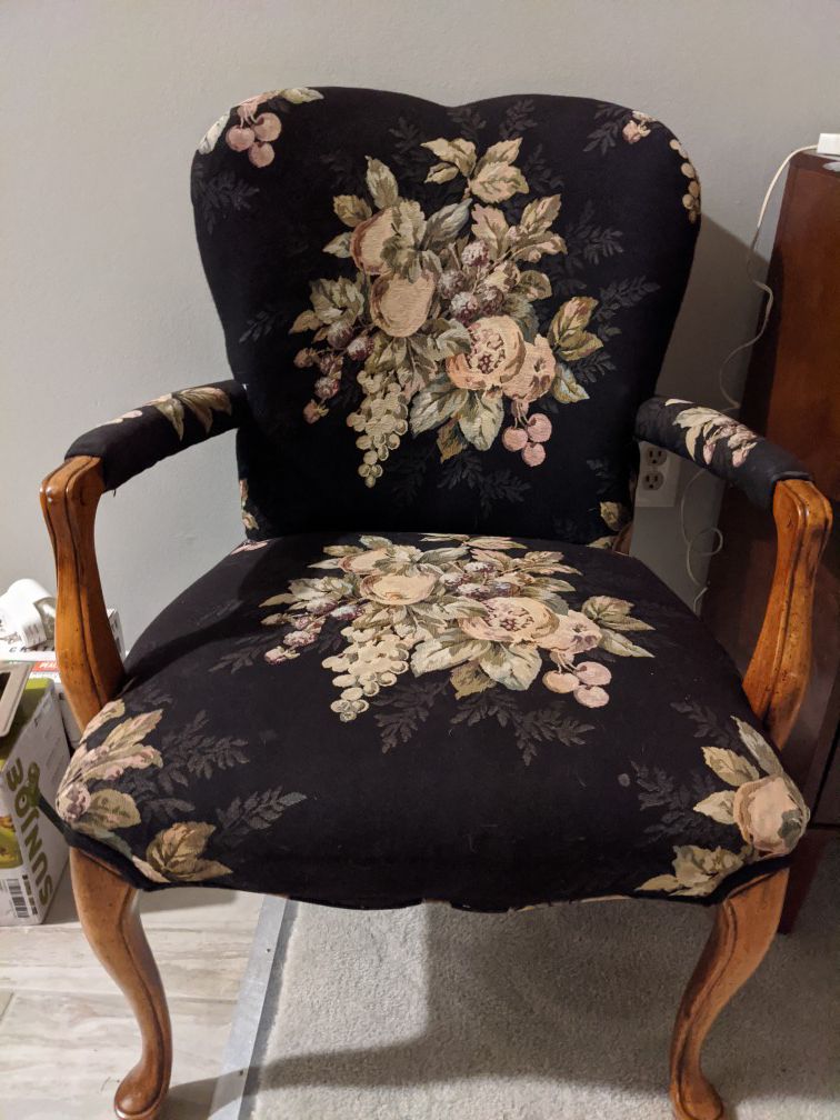 Vintage floral accent chair