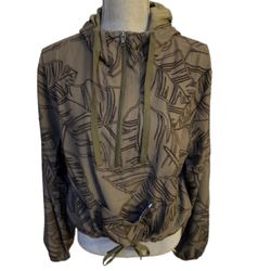 Woman’s Hurley, Quarter Zip Windbreaker XL