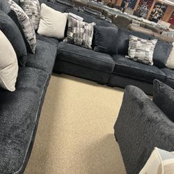 Super Cozy Nice Sectional! 