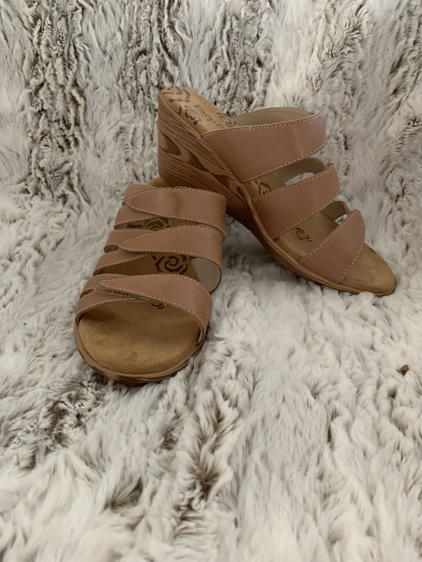 Propet Lexi Wedge Sandal Size 8W