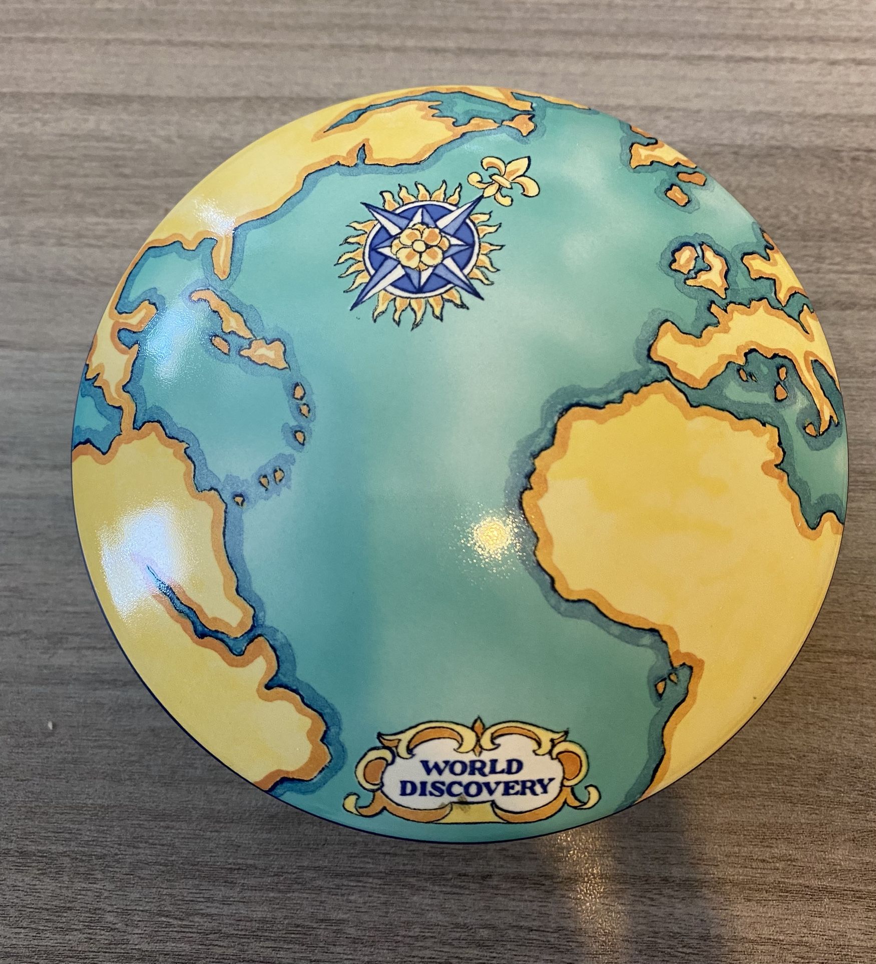 Vintage Tiffany & Co Tauck World Discovery Porcelain Dresser Trinket Box