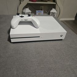 Xbox One S 