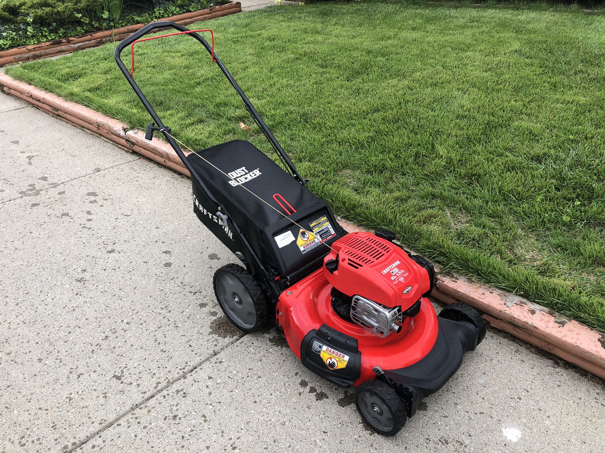Craftsman M125 Push Lawn Mower