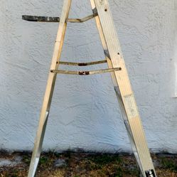 Husky 6 Foot A-FRAME Ladder