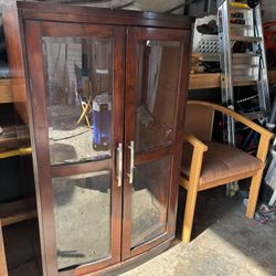 Wood Glas Cabinet 