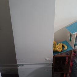 Refrigerator  24x70