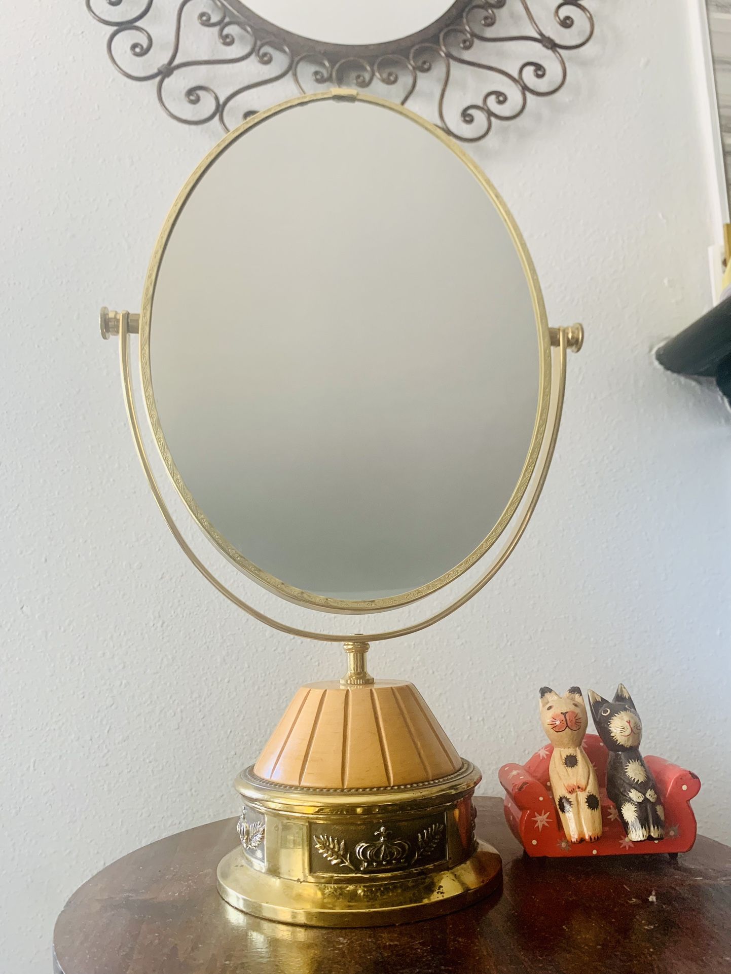 Antique Vanity Makeup Mirror (Northridge)