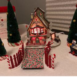 Department 56 North Pole Sweet Rock Candy Co Gift Set