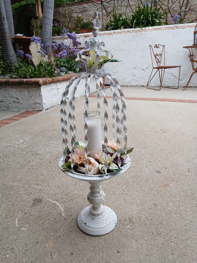 Beautiful Vintage Look Table Decor (7)