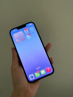 Apple iPhone 13 (unlocked) pick up only!