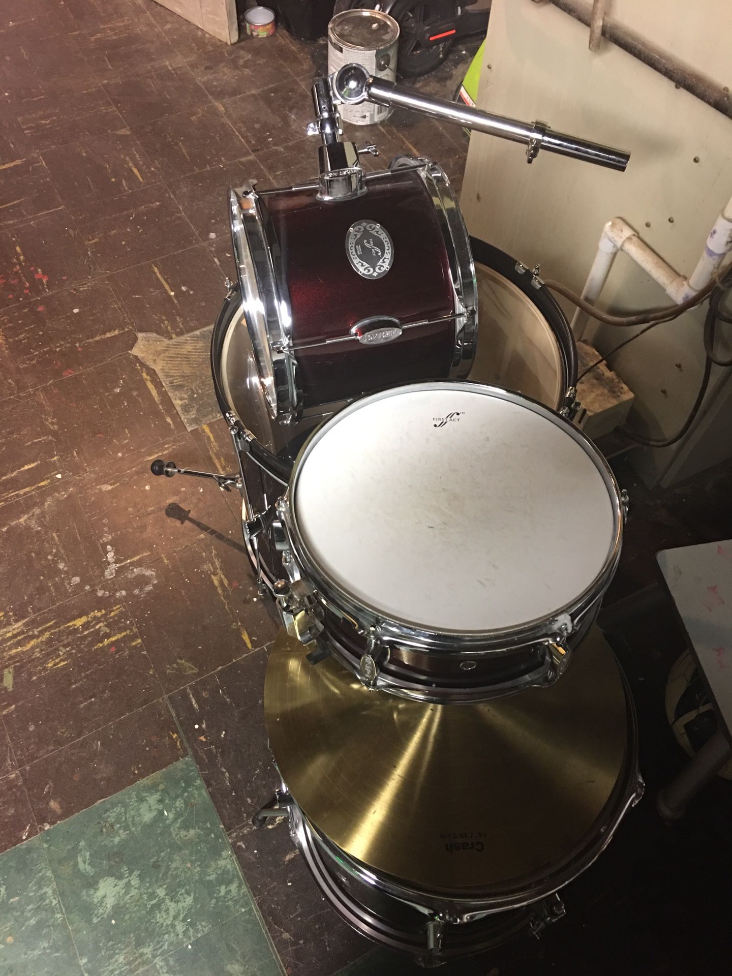 Medium Drum set for sell.