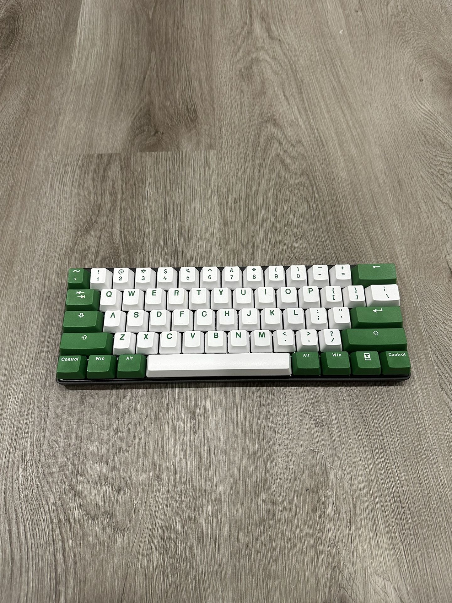 WASD VP3 MX Brown Keyboard - White/Green