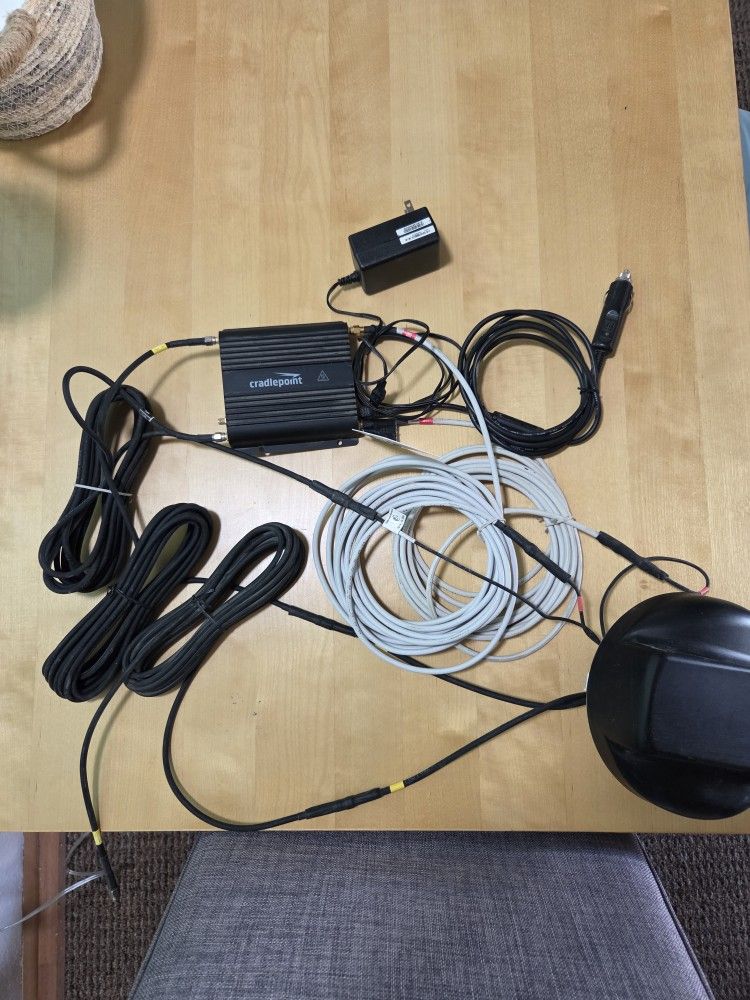 IBR900 Cradle Point Cellular Router