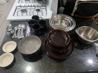 Dark Matching Ceramic Dish Set 