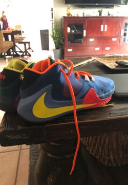 Giannis shoes 6.5
