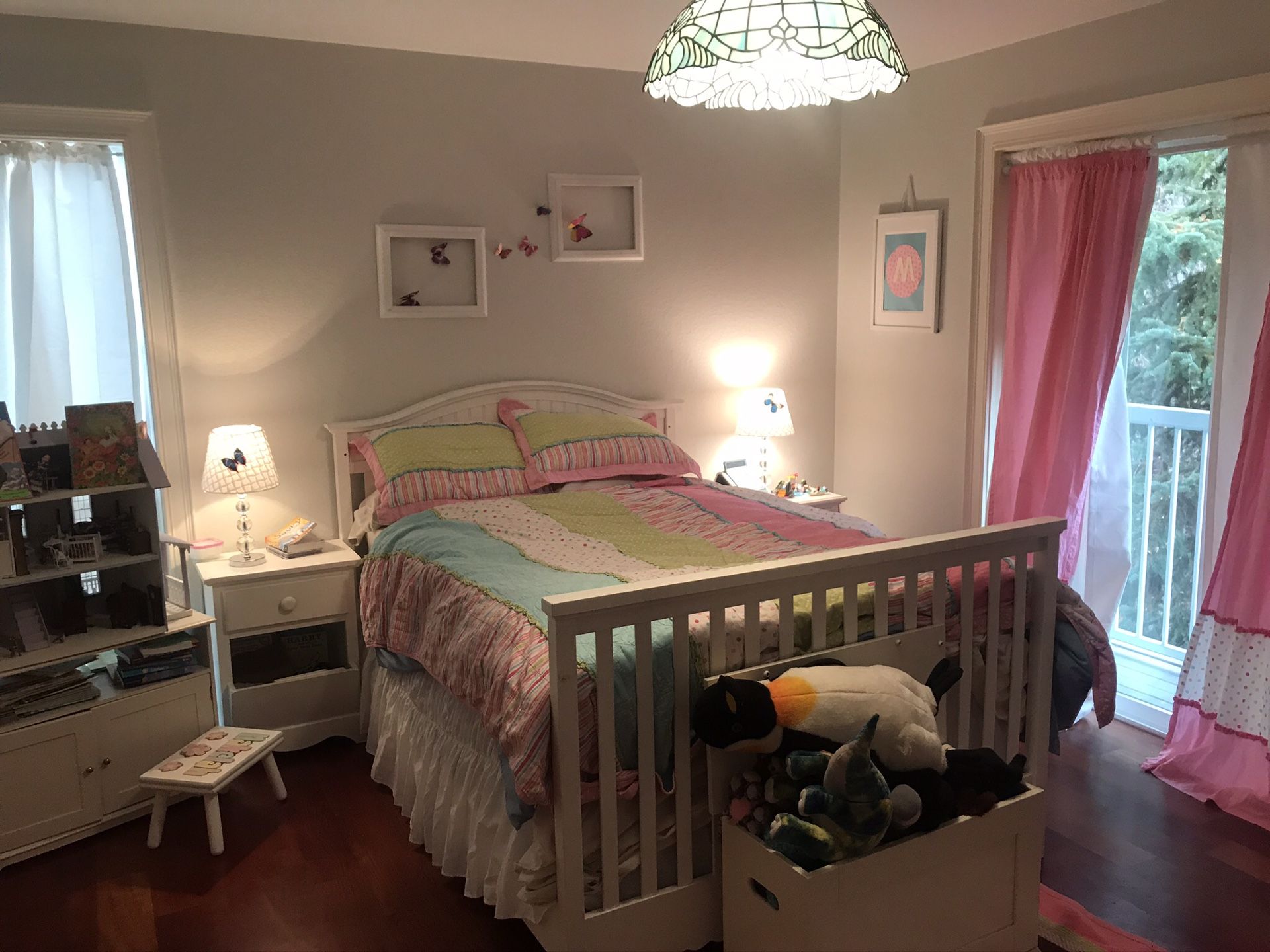 Girls full bedding (Circo from Target)