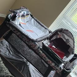 Baby Trend Pack N Play Deluxe II Nursery Center 