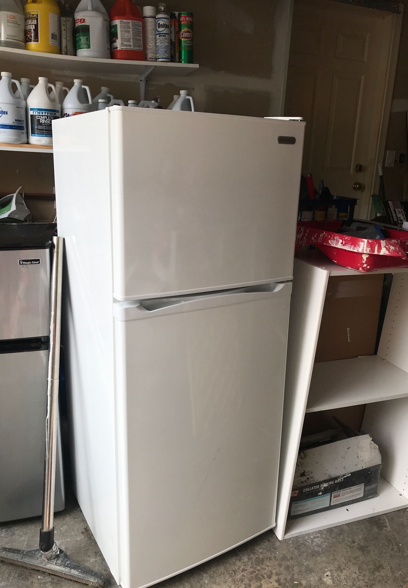 Median refrigerator