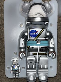 Bearbrick 400% And 100% 
