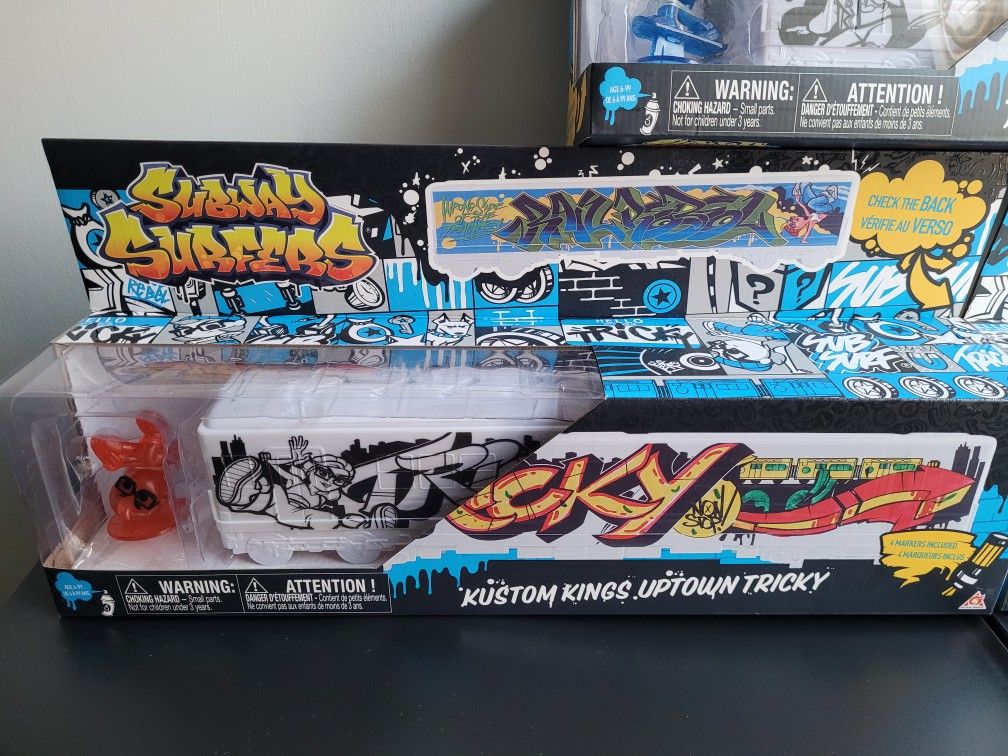 Subway Surfers 3 Set And 2 Mini Figures