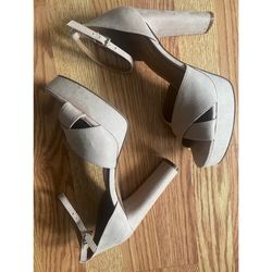  NWT - Brand New Jessica Simpson Irbella Platform Sandal Beige MicroSuede 8.5