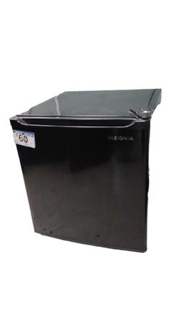 Insignia Ns-cf17bk9 Black Compact Refrigerator