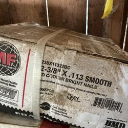 Cajas De Clavos/boxes Of Nails