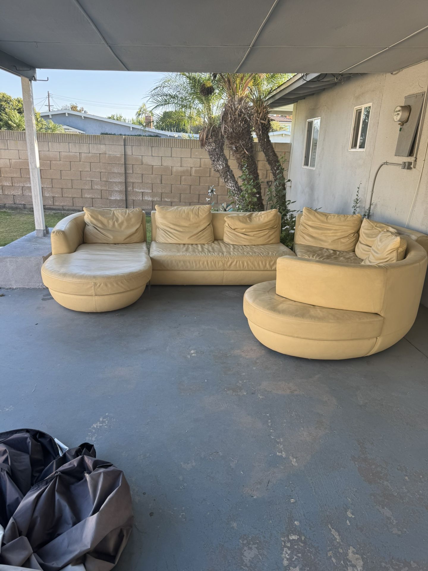 Sofa 250.00 Wall Pictures Make Offer
