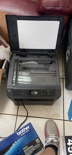 Brother laser printer and 2 toner cartridges