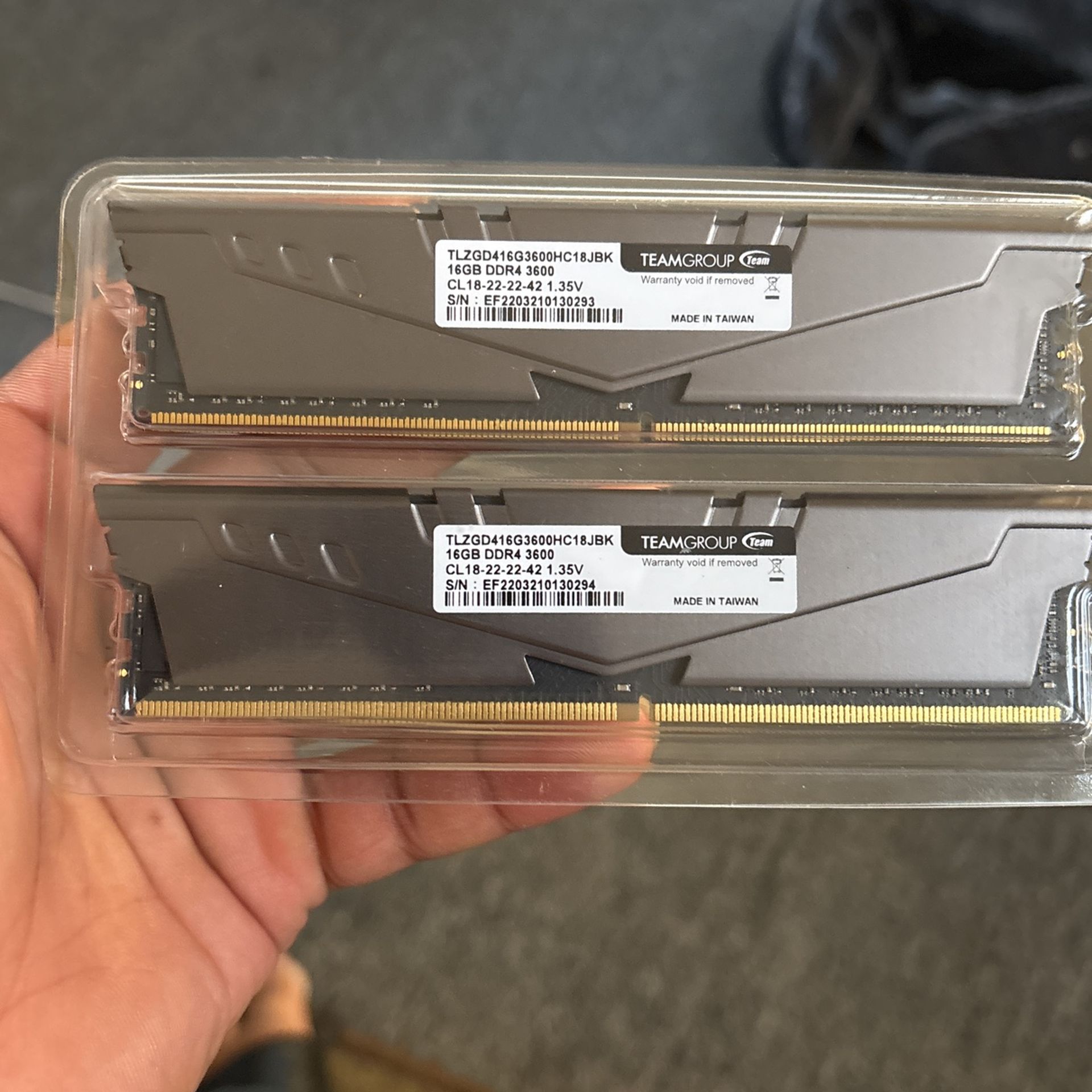 T-FORCE 32GB DDR4 RAM kit