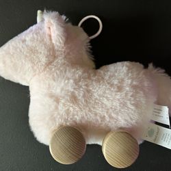 ASSORTED STUFFED ANIMALS