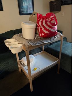 Diaper changing table