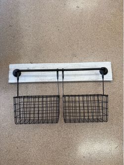 Wall hanging double baskets