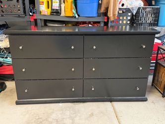 American furniture warehouse dresser