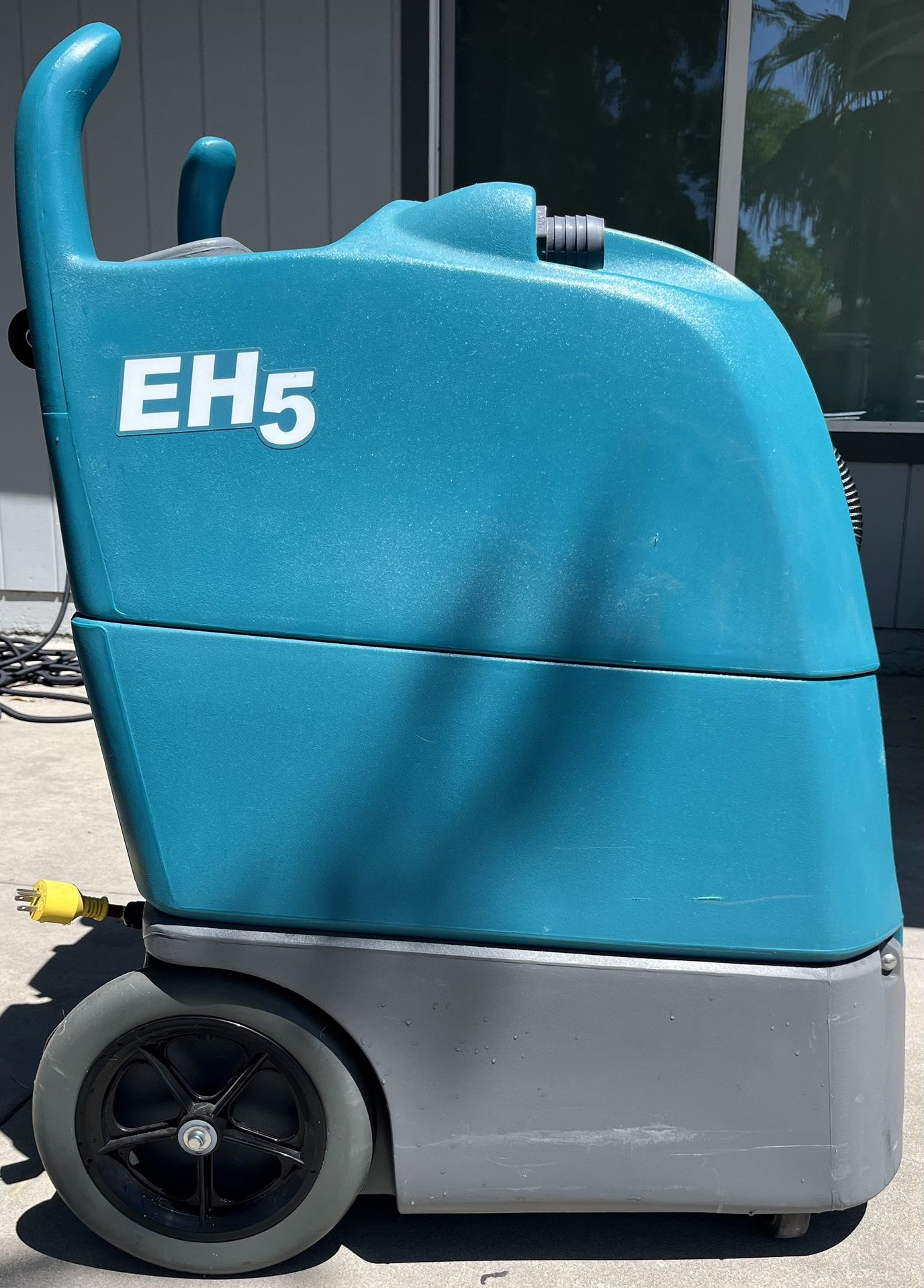 Tennant EH5 Carpet Extractor