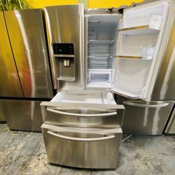 Apartment Size 33” Refrigerator No Credit Needed 