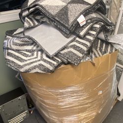 ✨ Freshen up your home ✨ 🪞 Mats – Only $8 each! Perfect for your living room, kitchen, or entryway