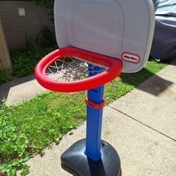 Little Tikes Toddler Basketball Hoop. I Live By Harlem And Devon 