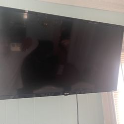 Another 32  Roku Tv With Mount Included 