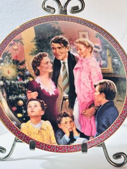 Vintage Christmas Family Scene “Welcome Home”Collector Plate