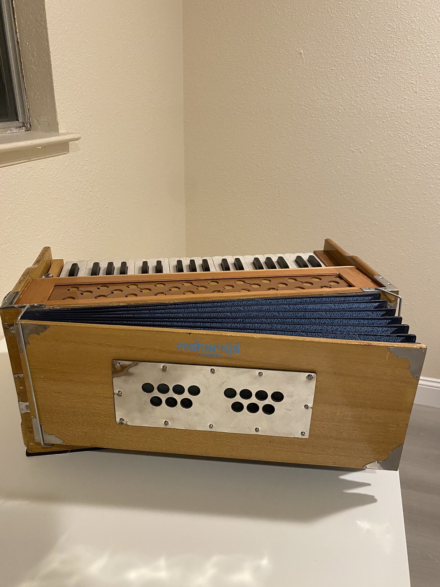 Student Harmonium - Maharaja