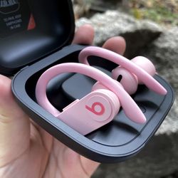 Beats By Dre Powerbeats Pro Wireless Earbuds in Pink