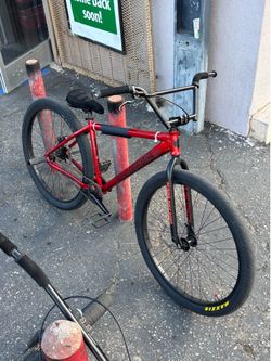 Red Coraline throne goon ‘29